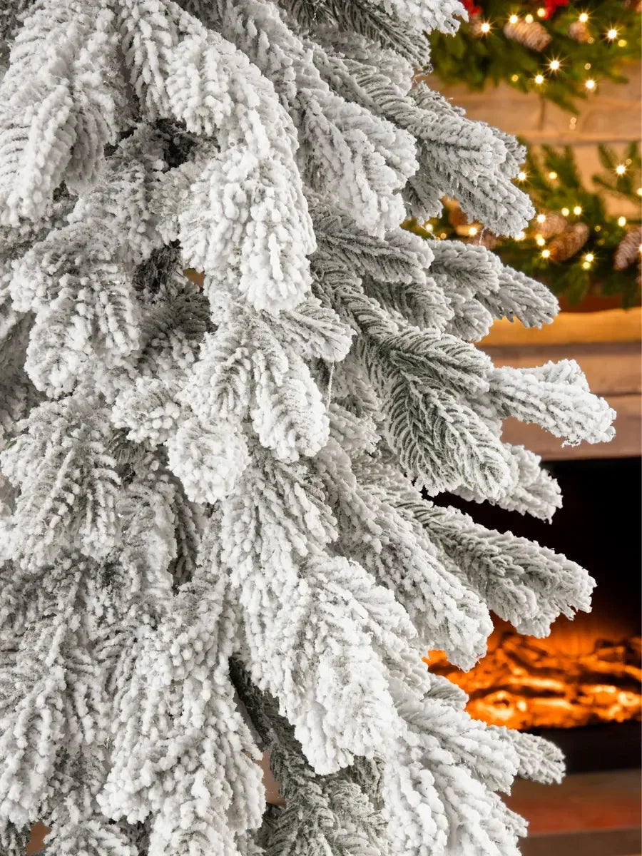 Sapins sur troncs en bois enneigés avec LED (lot de 3)