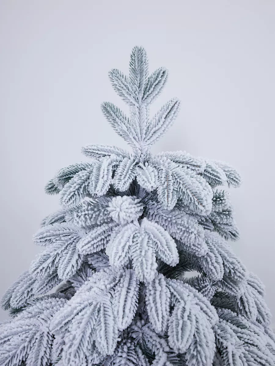 Sapin de Noël Elly enneigé