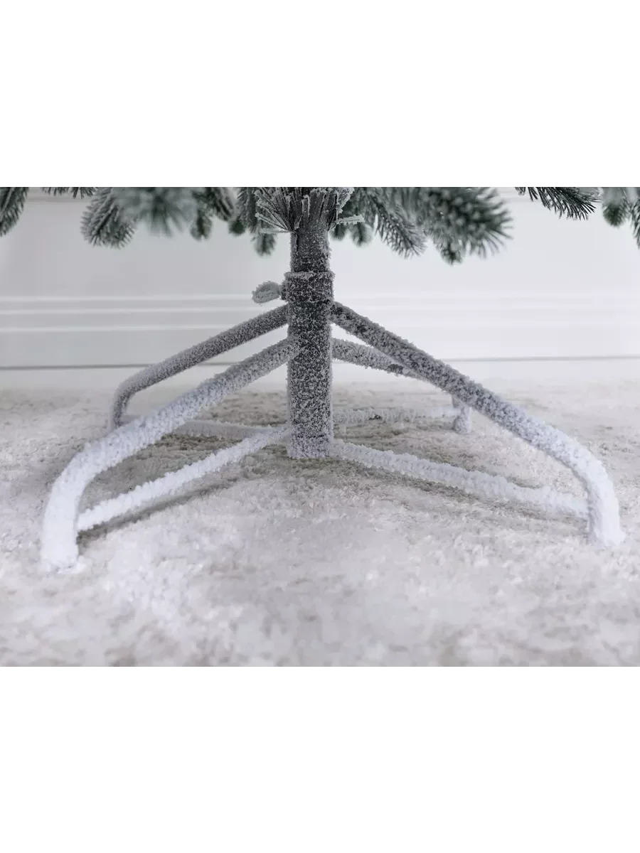 Sapin de Noël Elly enneigé